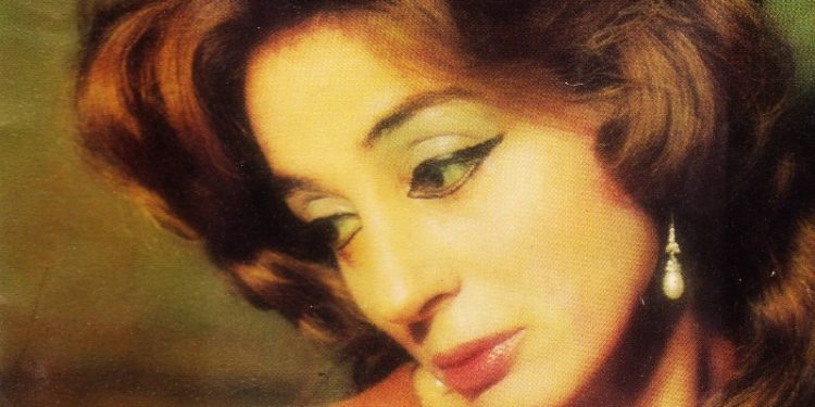 Ποτέ ξανά και καμία σαν την Έλλη Λαμπέτη