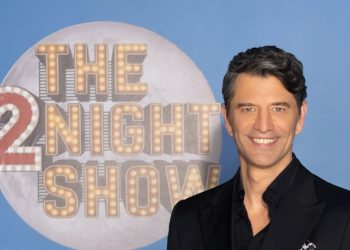 Ο Σάκης Ρουβάς στο «The 2Night Show»