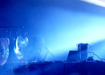 Ο David August στο Δημοτικό Θέατρο Πειραιά – Τελευταία εισιτήρια