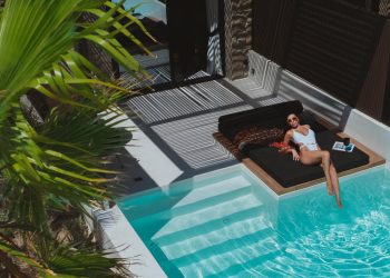 Mykonos Hot Spot: Ftelia Black Villas