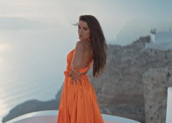 Ιουλία Καλλιμάνη «Τίποτα Τυχαίο»