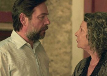 Η παραλία: Η επιστροφή της Νικολίνας στο σπίτι