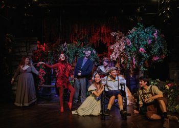 «Ο μυστικός κήπος» στο Γυάλινο Μουσικό Θέατρο