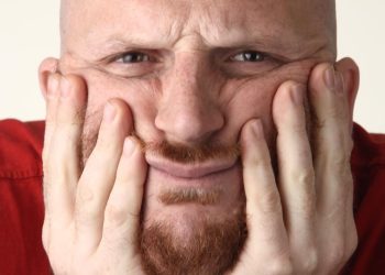 Δημήτρης Λιόλιος: «Ναρκισσισμός, η ασθένεια της κοινωνίας μας»