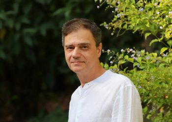 Kερδίστε προσκλήσεις για το live «Fleeting Ornaments»