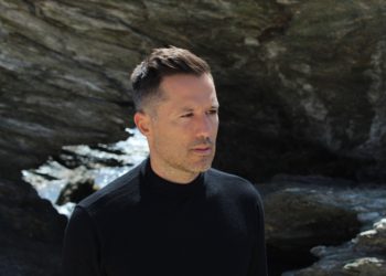 Αδάμ Τσαρούχης «Other directions»: Κυκλοφόρησε το πρώτο του αγγλόφωνο album