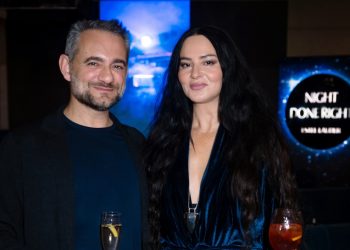 Άγγιξαν το «Night Done Right» της Estée Lauder