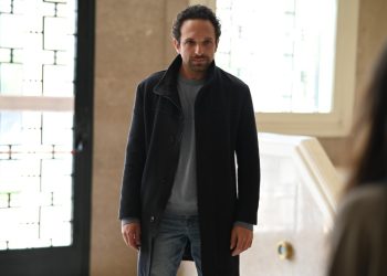 Διάφανη αγάπη: Η αλήθεια που ανατρέπει τα πάντα