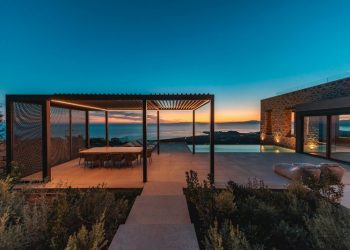 Thea Mare: Το κρυμμένο στολίδι της Μάνης