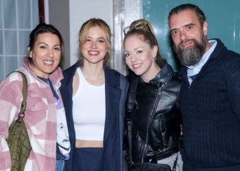 Girls & Boys: Πρεμιέρα με φίλους για την Νατάσα Εξηνταβελώνη