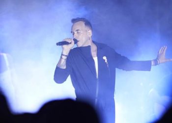 Πάνος Μουζουράκης: Αποθεώθηκε στον Κήπο του Μεγάρου