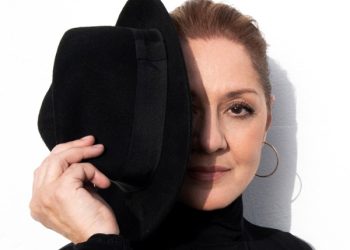 Μαργαρίτα Ζορμπαλά «Ένα γύρο το φεγγάρι»