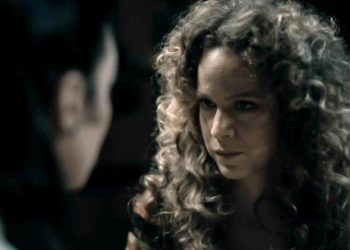 Η Θεοφανώ στη «Μάγισσα – Φλεγόμενη καρδιά»