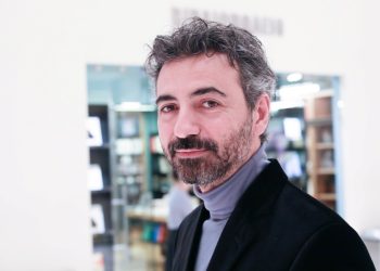 O Λευτέρης Γιοβανίδης καλλιτεχνικός διευθυντής στο Αγρίνιο