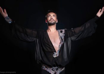 Νικόλας Καζάκος: «Σπάω τα στερεότυπα γιατί είμαι εναντίον αυτών»