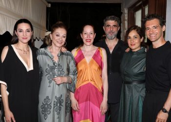 Ποιοι χειροκρότησαν την «Αντιγόνη» στην Επίδαυρο