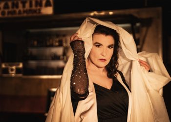 «Eλένη-Η δίκη μιας πόρνης» με την Λυδία Κονιόρδου σε περιοδεία