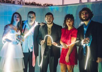 «Οι μεθυσμένοι» στο Θέατρο Olvio