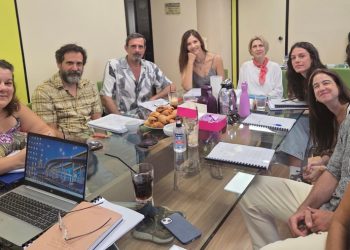 Θάλασσες μάς χώρισαν: Πρώτη ανάγνωση για τη νέα σειρά