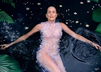 Sharon Stone: Με παραμυθένιο νυφικό της Celia Kritharioti Haute Couture