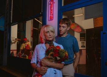 «Η Μονίκ δραπετεύει» στο Θέατρο Οδού Κεφαλληνίας