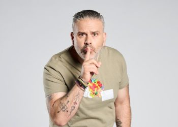 Kερδίστε προσκλήσεις για τη stand up comedy «Πλην 30»