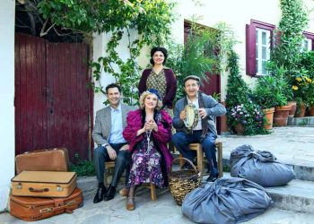 «Η μητέρα του σκύλου» για 2η χρονιά στο Θέατρο Ακροπόλ