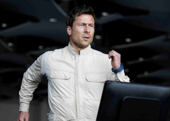 O άτρωτος: Πρώτες φωτογραφίες