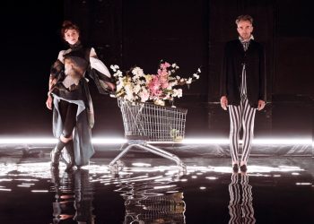 Παράταση για «Το όνειρο ενός γελοίου»