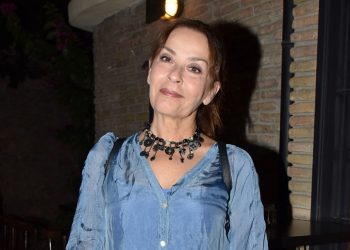 Bάνα Πεφάνη: «Είναι αναγκαίο να επιστρέφουμε στην τρυφερότητα»