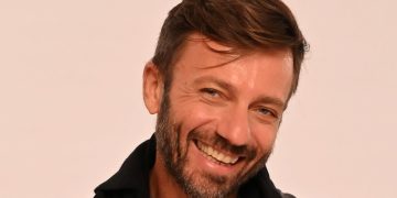 Στέλιος Ψαρουδάκης: «Σε όλες τις εποχές οι άνθρωποι ίδιοι είναι»