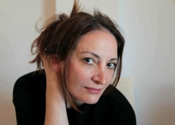 Νικολέτα Φιλόσογλου: «Μιλάμε περισσότερο, επικοινωνούμε λιγότερο»