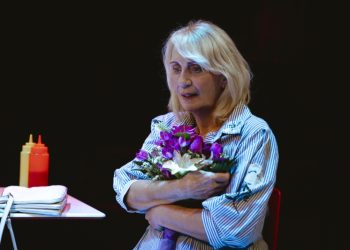 Η Μονίκ δραπετεύει: Τελευταίες παραστάσεις