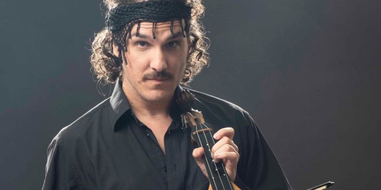 Αιμιλιανός Σταματάκης: «Τεράστια τιμή να ερμηνεύσω τον Νίκο Ξυλούρη»