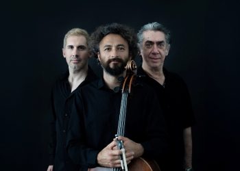 «Λουκής Λάρας» του Λευτέρη Βενιάδη στο Θέατρο Ολύμπια