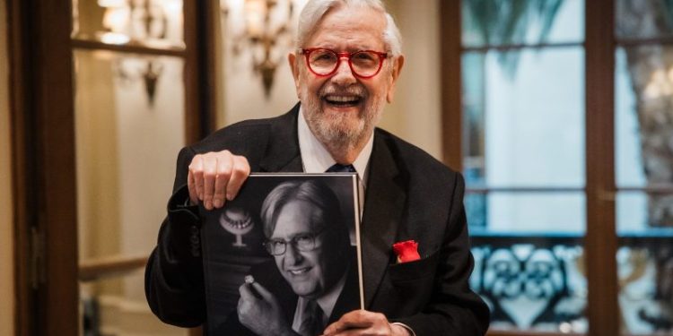 Kώστας Καίσαρης: «Ένα ρουμπίνι στο μέρος της καρδιάς»