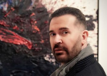 Γιώργος Βάλαρης: «Ήθελα να επιστρέψω σε ένα θέατρο ουσίας»