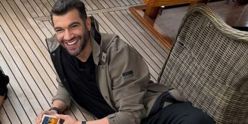 Mάνος Ιωάννου: «Νιώθω ακόμα παιδί μέσα μου»