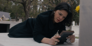 Porto Leone-Στη γειτονιά με τα κόκκινα φανάρια: Κύκλος αίματος