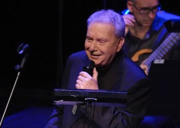 Mανώλης Μητσιάς: Για τον Νίκο Γκάτσο στο Μέγαρο Μουσικής Αθηνών