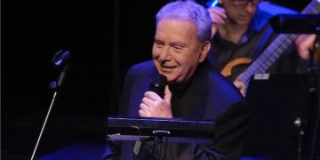 Mανώλης Μητσιάς: Για τον Νίκο Γκάτσο στο Μέγαρο Μουσικής Αθηνών