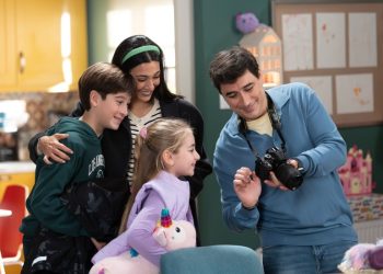 Στα γυρίσματα της σειράς «Έχω παιδιά»