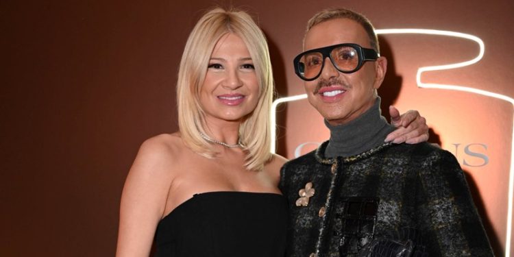 Η Clarins παρουσίασε το νέο Double Serum Foundation