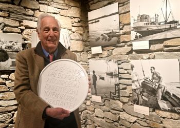 Εγκαίνια στην Πάρο: «Αναμνήσεις από το Αιγαίο» του Robert McCabe