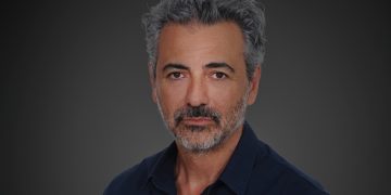 Λευτέρης Γιοβανίδης: «Ο Έλληνας αγαπά τον Ζορμπά»