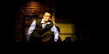 O Πέτρος Αποστολόπουλος «Στη σιωπή»