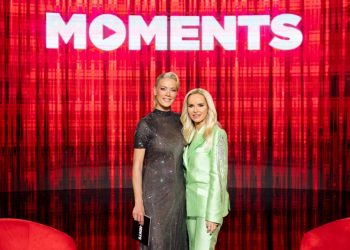 Moments: Η Ζέτα Μακρυπούλια υποδέχεται την Μαρία Μπεκατώρου