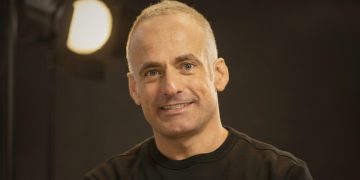 Τάσος Πυργιέρης: «Η ποιητικότητα λείπει από τα σημερινή εποχή»