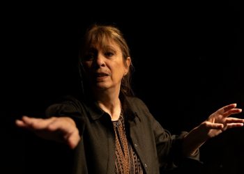 Αποκλειστικό: «Μισή Πατρίδα» στο Θέατρο Μικρός Κεραμεικός