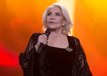 Mεγάλο Σάββατο με την αξέχαστη Μαρινέλλα